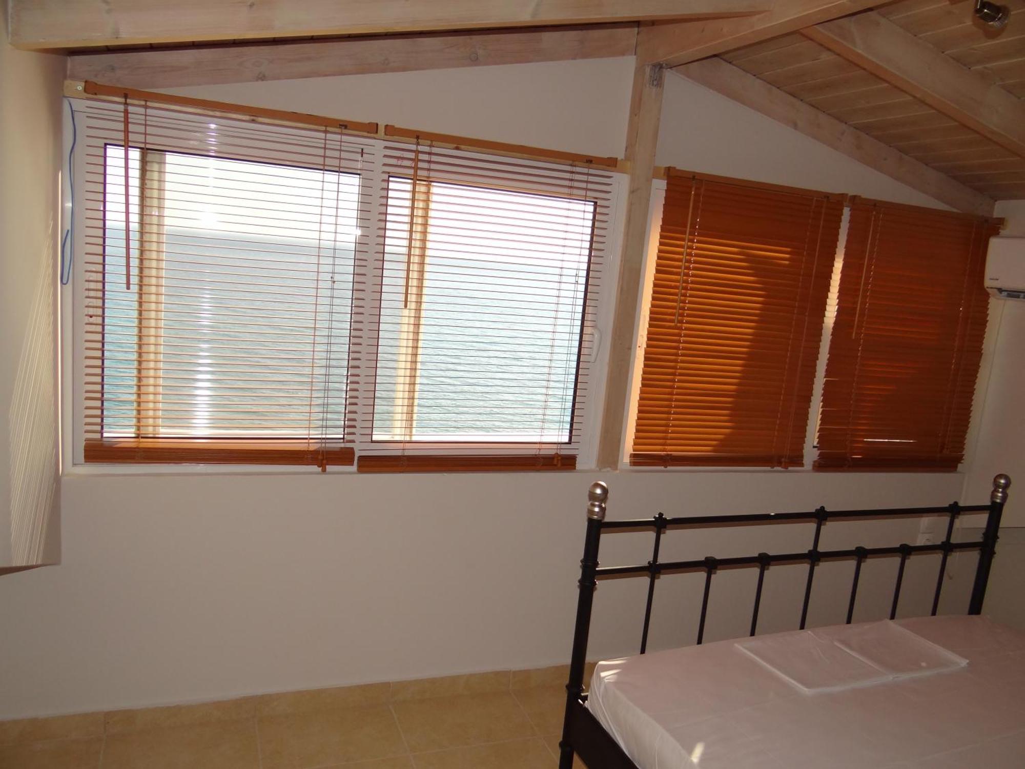 Aperanto House Paralia Loutsas Kamer foto