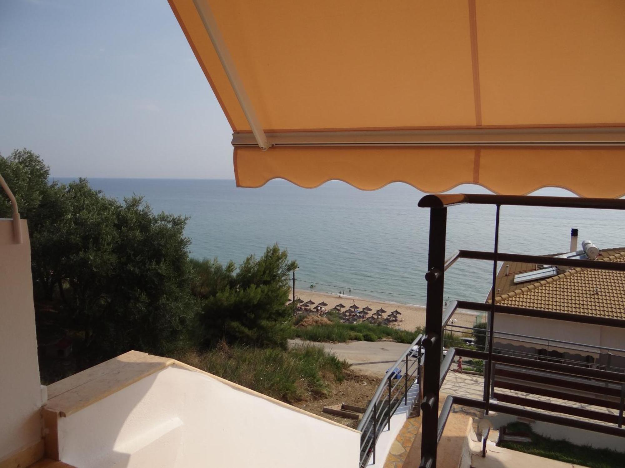 Aperanto House Paralia Loutsas Kamer foto